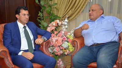 وزير الرياضة يلتقى برئيس الاتحاد المصري للاسكواش