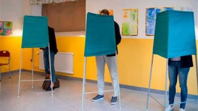 غلق باب التصويت بعد انتهاء الانتخابات العامة في السويد