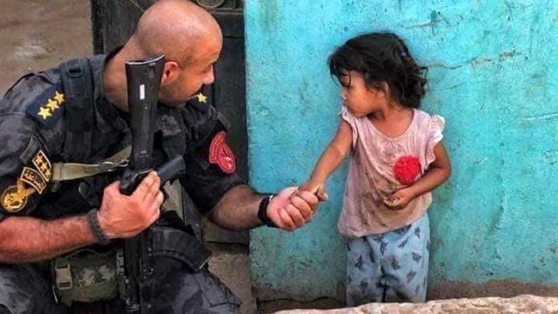 تلاحم الشرطة مع الأهالي