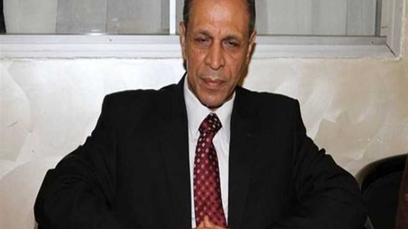 سكرتير الصحفيين يحيل