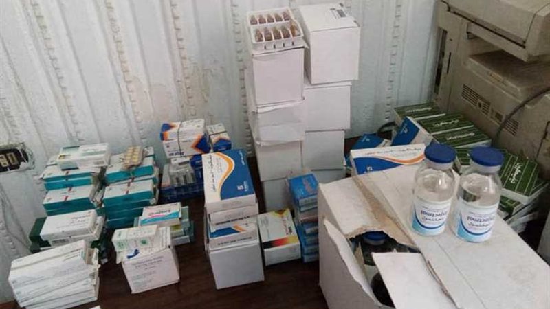 ضبط أدوية مهربة وغير