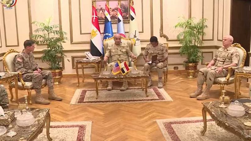 شاهد.. لقاء وزير