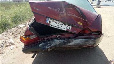 إصابة 4 في حادث تصادم 3 سيارات علي طريق أسيوط الزراعي بـ