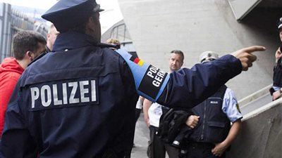 الشرطة الألمانية تجري تحقيقات في رفع شعارات نازية في إحدى التظاهرات