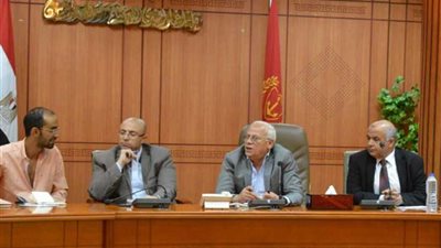 حل مشاكل مستثمري بورسعيد في مجمع الصناعات الثاني تمهيداً لافتتاحه