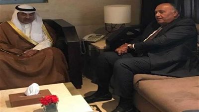 شكري يلتقي نظيره الكويتي لبحث مُستجدات العلاقات الثنائية وتطورات القضايا ذات الاهتمام المُشترك