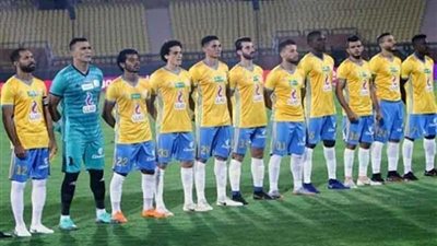 تدريبات منفردة للاعبي الإسماعيلي المستبعدين من لقاء إنبي في الدوري