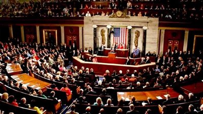 الديموقراطيون يتجهون لانتزاع أكثرية الكونجرس من الجمهوريين