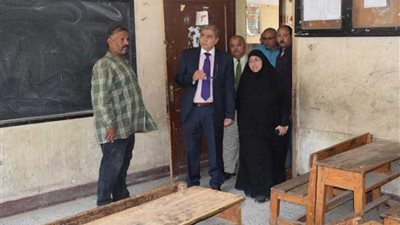 محافظ المنيا يتفقد عددا من المدارس استعداداً للعام الدراسي الجديد