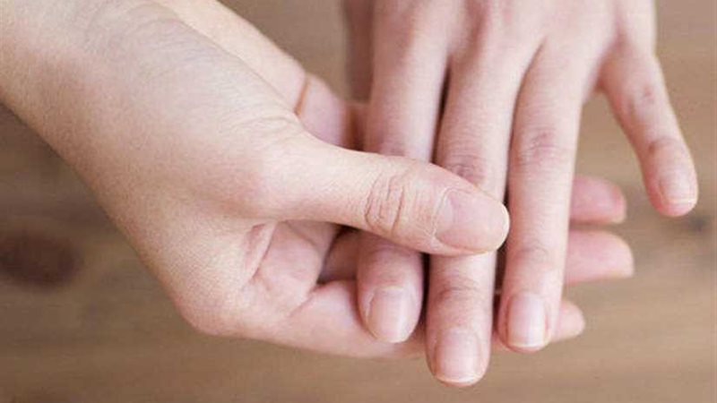 الأظافر تساعد في