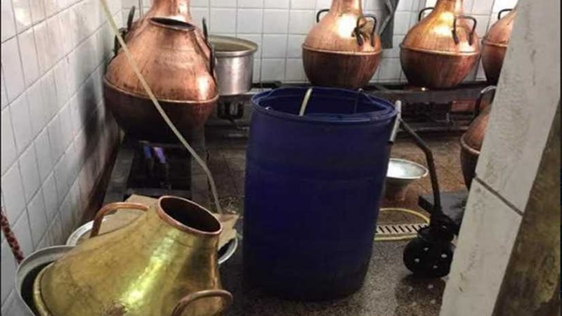 غلق مطعمين بالمنصورة