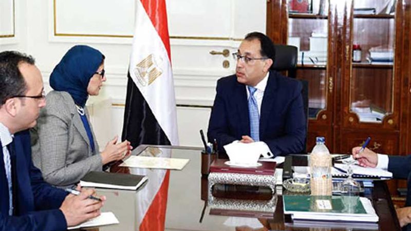 وزيرة الصحة تعرض