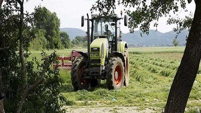 سوريا تصنع أول جرار زراعي 