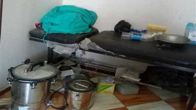 غلق عيادة طبية وتحرير 4 محاضر بيئية لمنشآت مخالفة بالغنايم (صور)