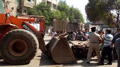 المنيا تواصل رفع الإزالات والإشغالات بالأحياء والشوارع