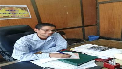 محفظ قرآن يتبرع بنصف راتبه للأعمال الخيرية لمطرانية المنيا