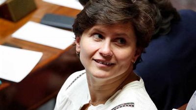 وزيرة فرنسية 