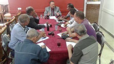 متابعة تطويرالقطاعات الخدمية بـ