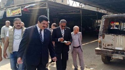 القليوبية تشن حربا على التكاتك المخالفة بشبرا الخيمة.. صور