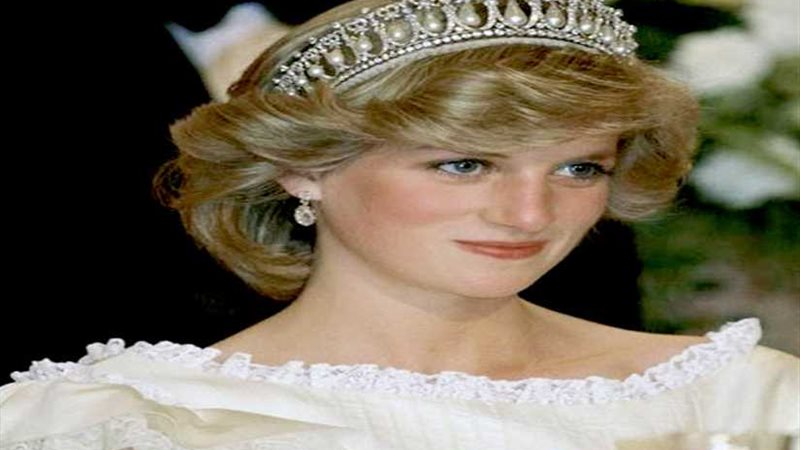 سر خمس كلمات أنهت