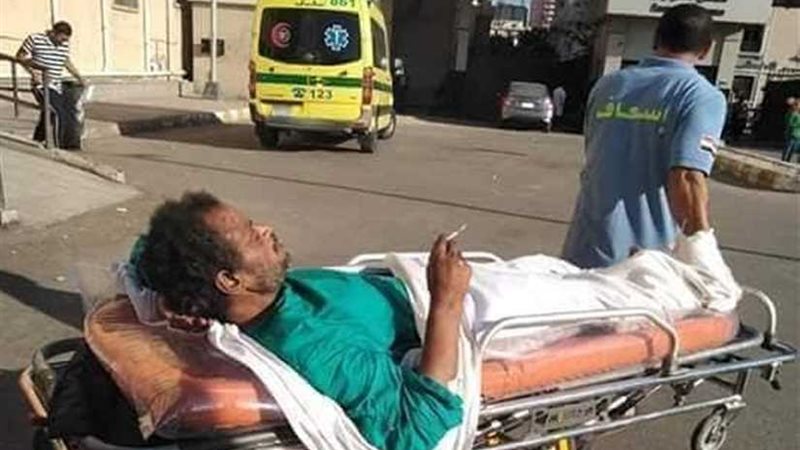 مدخن بمستشفى الأميري