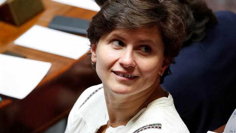 وزيرة فرنسية استغلت