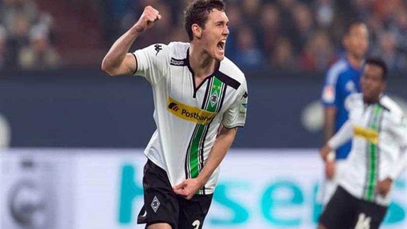 مونشنجلادباخ يفوز