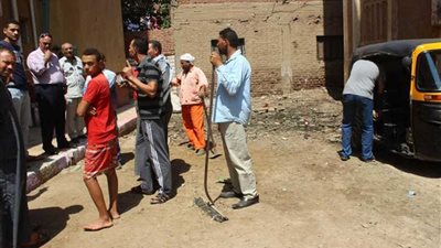 خزان صرف يحل مشكلة عمارات البريد بمطاي مؤقتًا