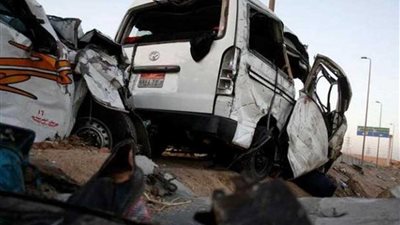 مصرع وإصابة ثلاثة في حادث تصادم بالفشن