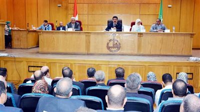 محافظ القليوبية يتابع الاستعدادات النهائية لاستقبال العام الدراسي الجديد