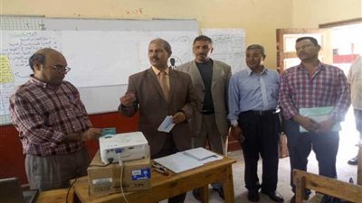 مدير تعليم أبوتيج يطمئن علي تجهيزات المدارس لإستقبال العام الجديد..صور