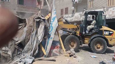 محافظ الغربية يتابع سير أعمال رفع الإشغالات والنظافة بحي ثان المحلة الكبرى