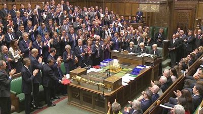 وفد برلماني بريطاني يتفقد معسكرات النازحين في شمال دارفور بالسودان