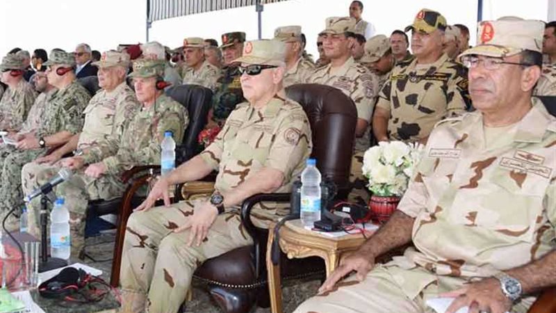 رئيس الأركان يشهد