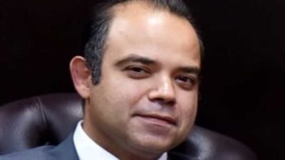 فريد يبحث مع 19 مؤسسة مالية تعزيز الاستثمار بالبورصة