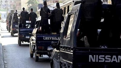 ضبط أحد العناصر الإجرامية متورط في عمليات هجرة غير شرعية بالإسكندرية