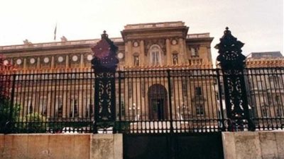 فرنسا تتريث بإجراءات تعيين سفير لها في طهران