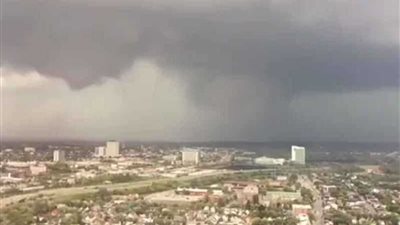 أنقطاع الكهرباء و أضرارا بعشرات المنازل والمباني بكندا