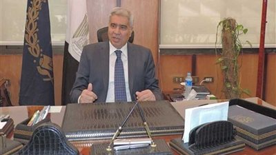 محافظ المنيا يوافق على قبول 118 طالبًا بمدرسة زهرة التجارية استجابة للأهالي