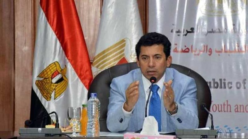 وزير الرياضة: مشكلة