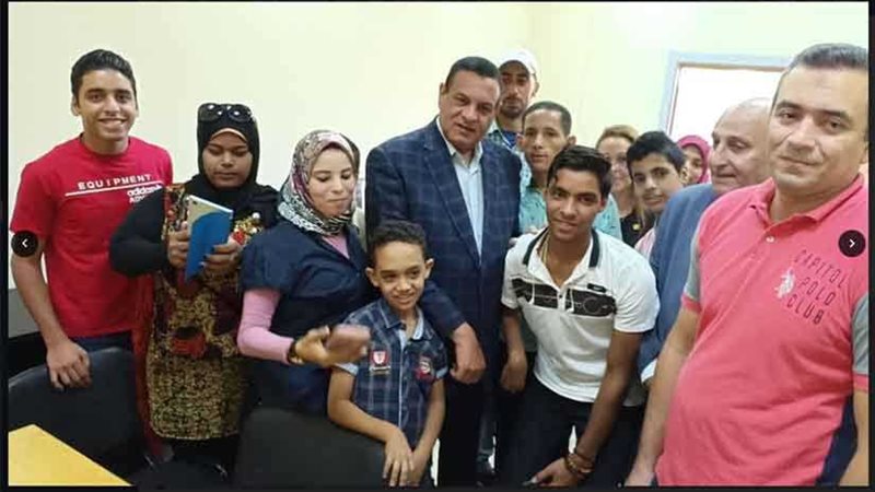 محافظ البحيرة يفتتح