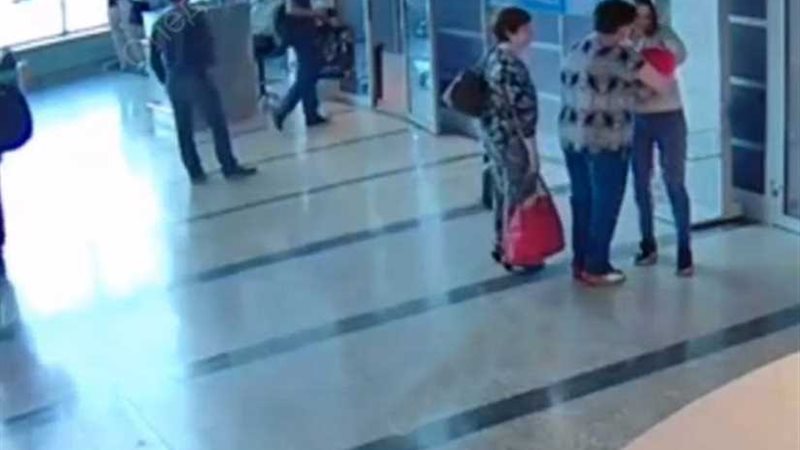 باعت طفلتها حديثة