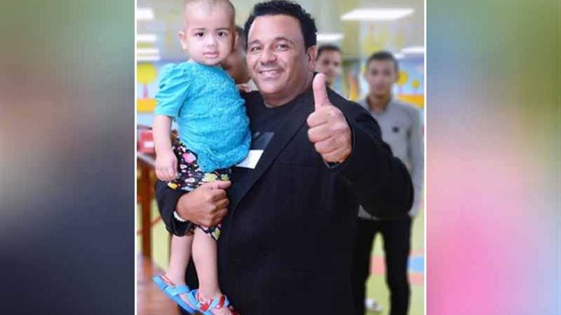 محمد فؤاد يزور مرضى