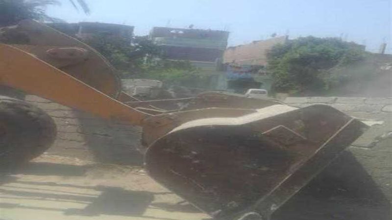 إزالة فورية لـ 65