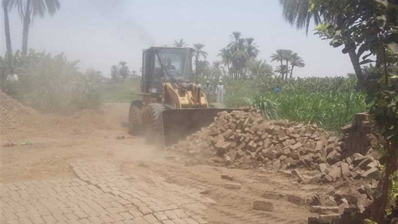 ازالة ٣٩٧ حالة تعد