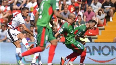 ديبورتيفو ألافيس يفوز على رايو فاليكانو 5-1 في الدوري الإسباني لكرة القدم