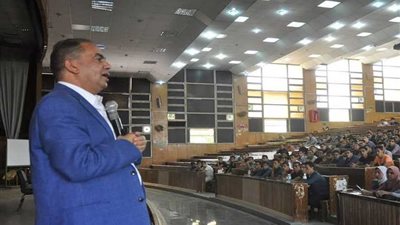 كلية تجارة المنصورة تستقبل الطلاب الجدد