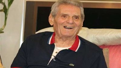 وفاة عادل هيكل حارس الأهلى الأسبق