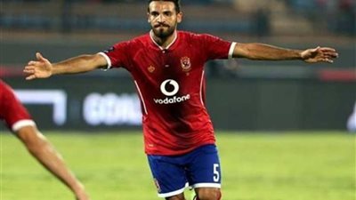 محارب يعزز تقدم الأهلي بهدف ثاني في شباك حوريا الغيني