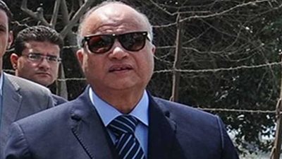 محافظ القاهرة : إحالة رئيس حى شبرا للتحقيق بعد انهيار عقار قديم